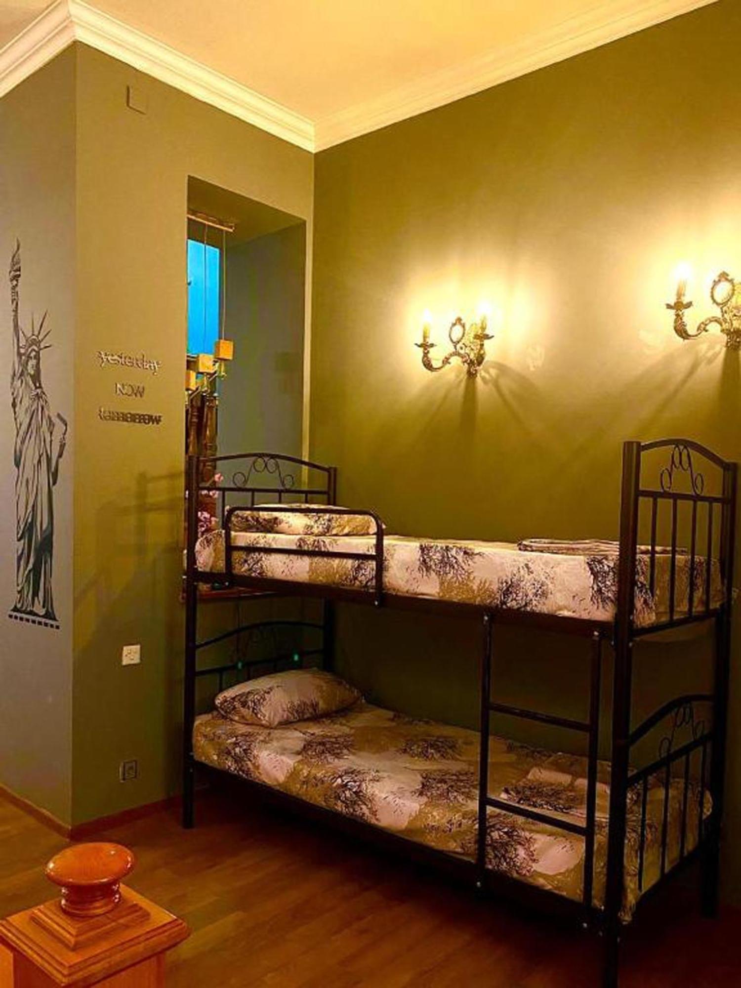 S T Hostel Formerly Sth Hostel Bakü Dış mekan fotoğraf